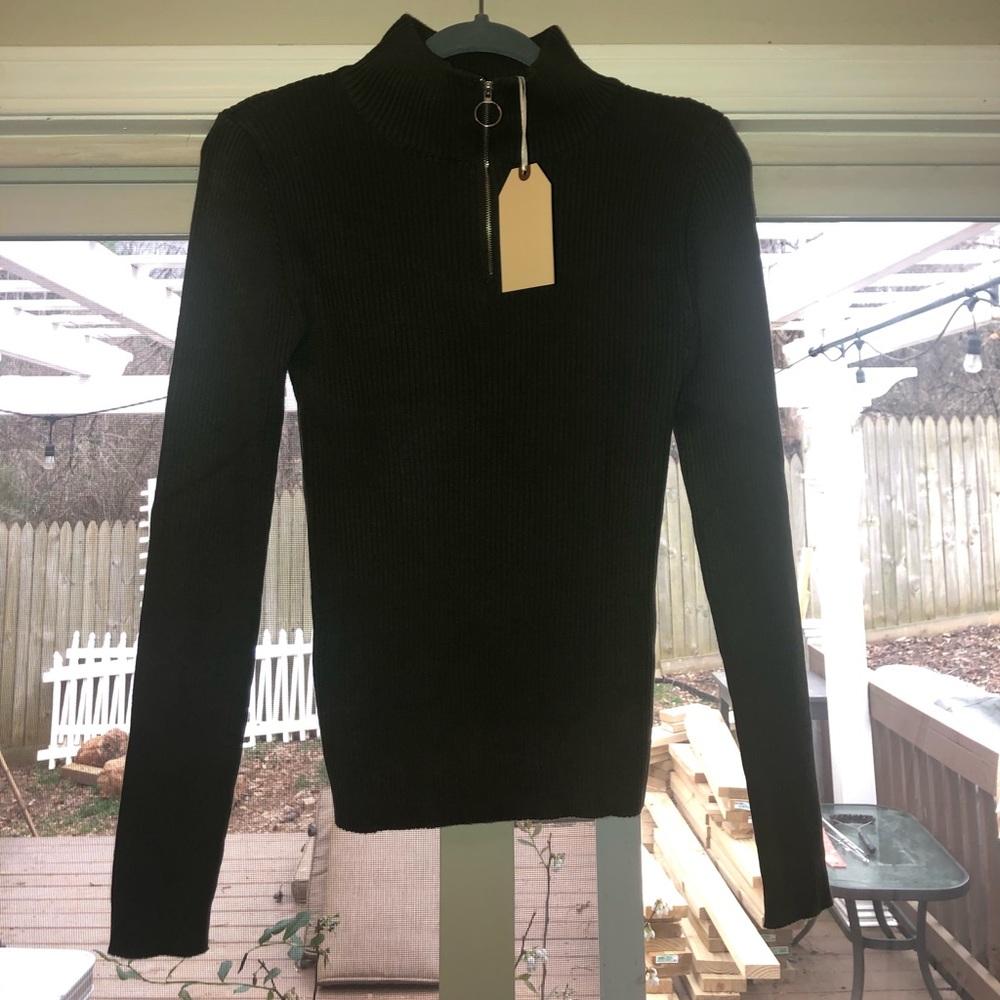 Rollee sweater